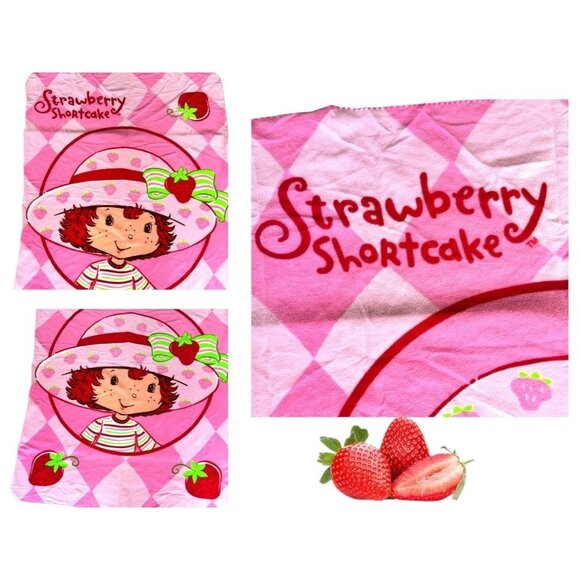 Vintage 2003 Strawberry Shortcake Blanket Throw 62 in x 44 Y2K Christmas Gift - Picture 8 of 12